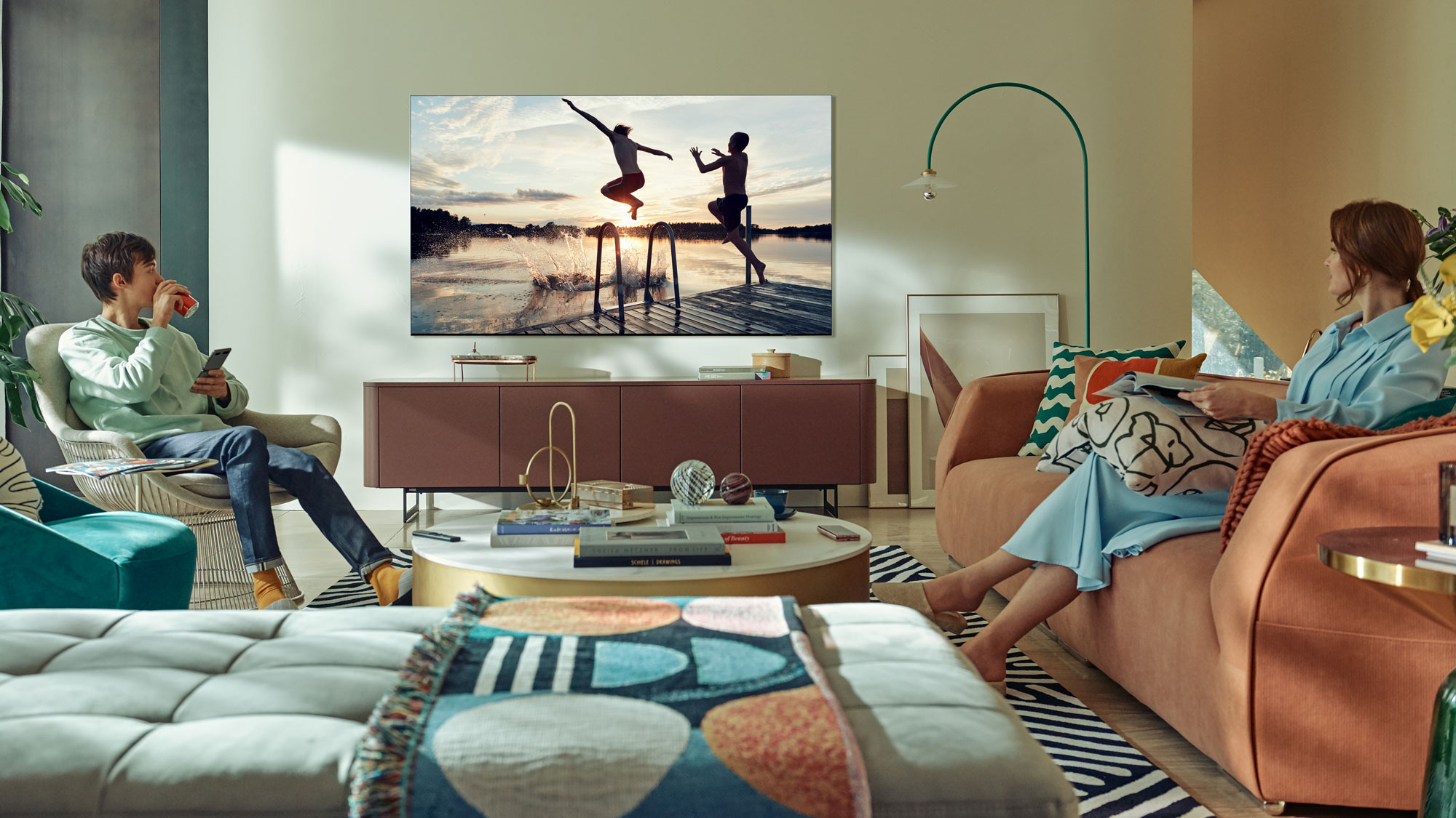 The 4 Best 60 Inch 4k TVs Of 2022 [Buyer’s Guide ]
