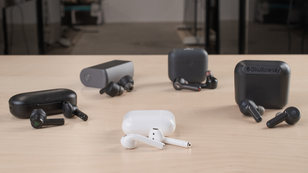 The 5 Best AirPods Alternatives Of 2022 [Buyer’s Guide]