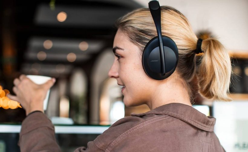 The 5 Best Noise Cancelling Headphones Under $200 Of 2022 [Buyer’s Guide]