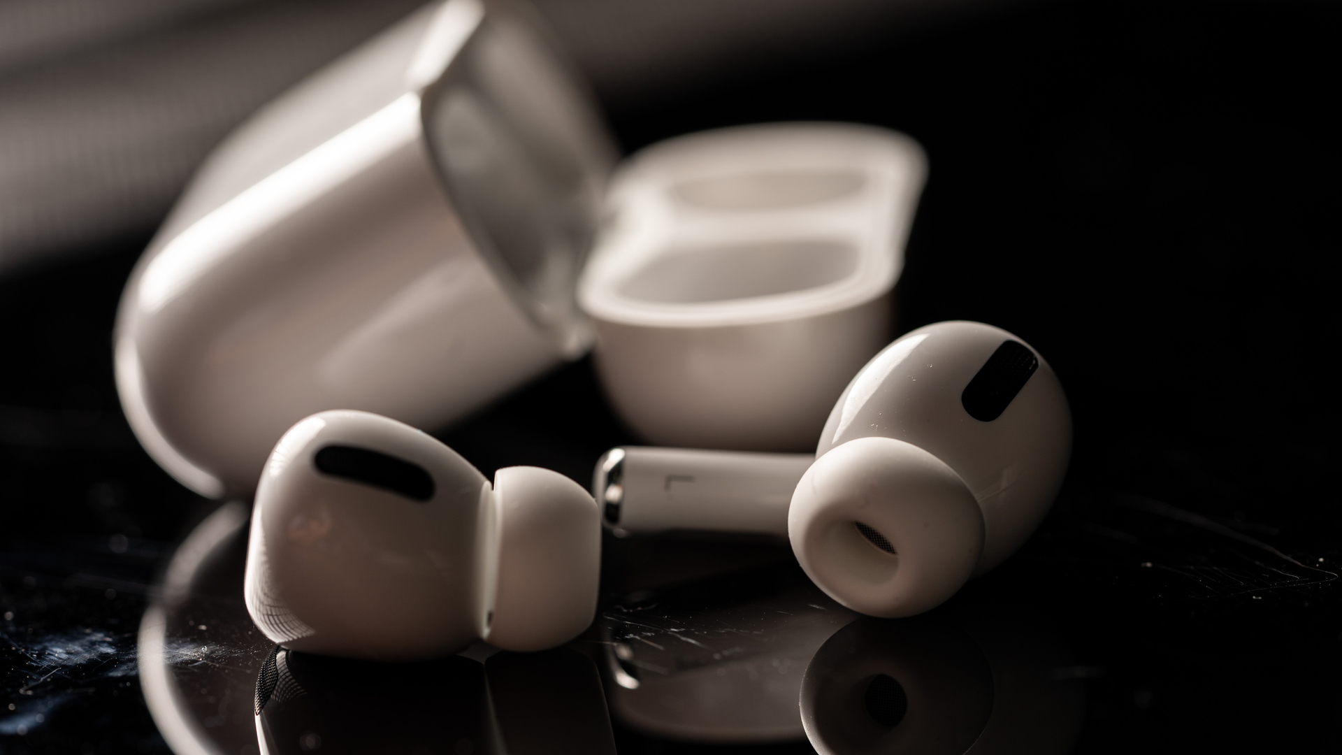 The 6 Best Noise Cancelling Earbuds Of 2022 [Buyer’s Guide ]
