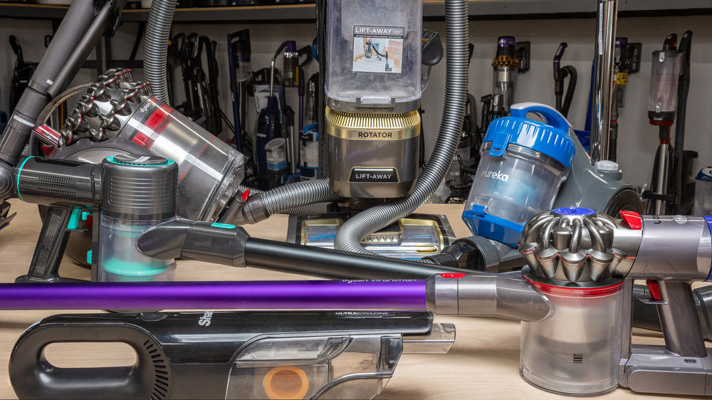 The Best Bagless Vacuum Cleaners of (Summer) 2022: Buying Guide
