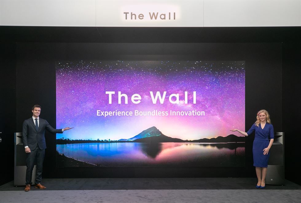 Samsung The Wall Luxury 292-inch Ultra HD 8K TV Review