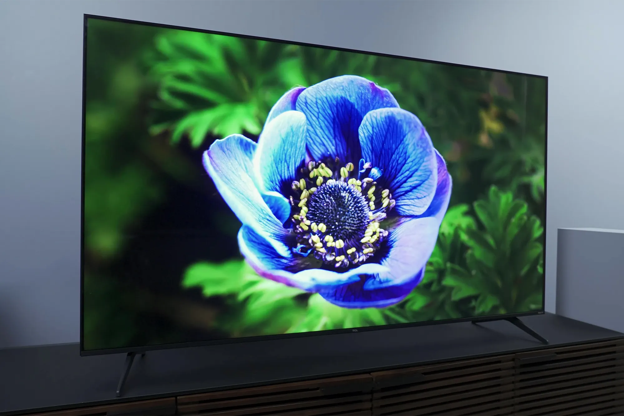 TCL 5 Series/S555 2022 QLED Review