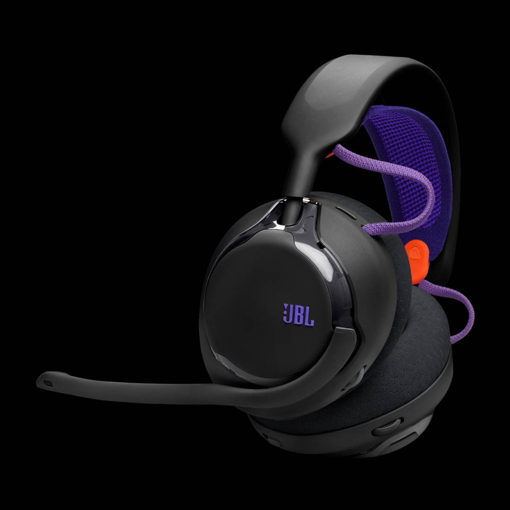 Connectivity and compatibility: JBL Quantum 950X