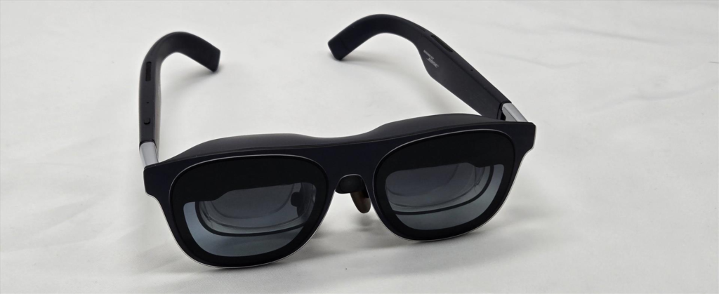 Tracking, controls and software: Xreal 1S vs Viture Beast