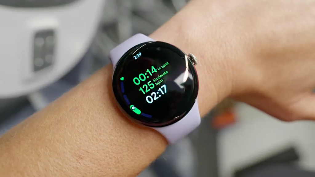 Display showdown: Motorola Moto Watch vs Google Pixel Watch 4