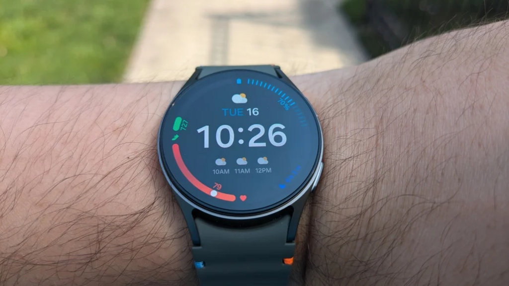 Sleep and recovery insights: Motorola Moto Watch vs Galaxy Watch 7