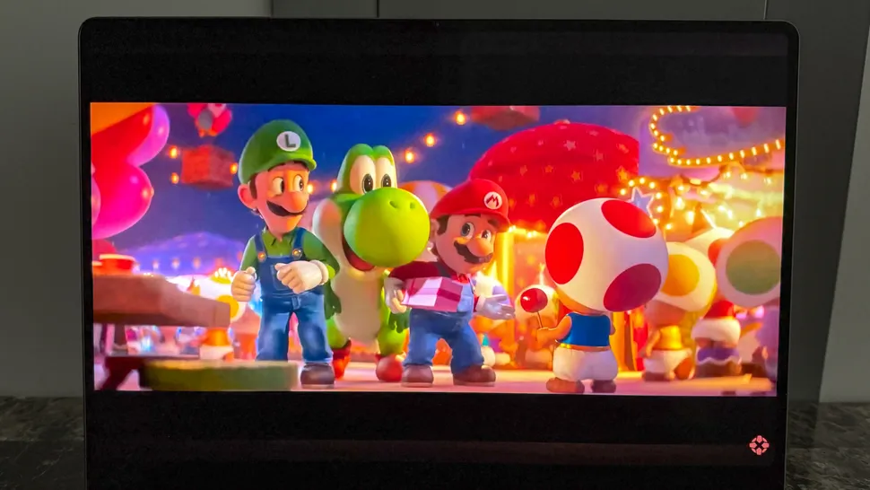 Display quality: Galaxy Book6 Pro