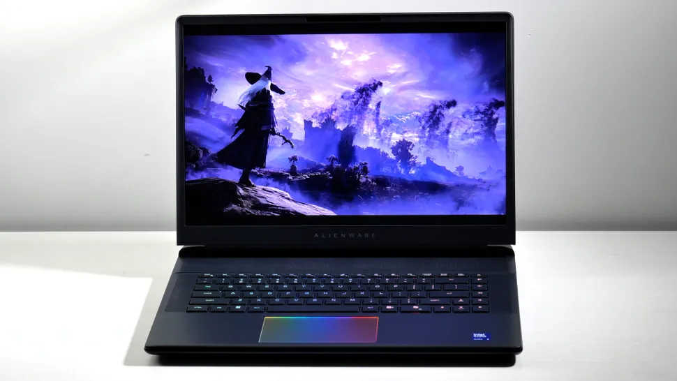 Battery life & charging: Alienware 16 Area-51