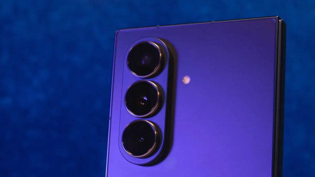 Cameras: Galaxy Z TriFold vs Galaxy Z Fold 7