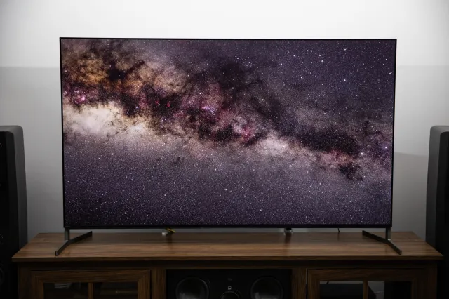Motion & upscaling: LG C6 OLED vs Sony BRAVIA 8 II OLED