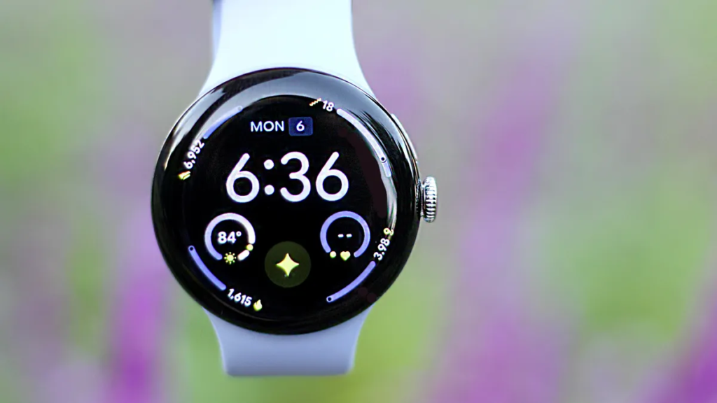 Display quality: Motorola Moto Watch vs Google Pixel Watch 4