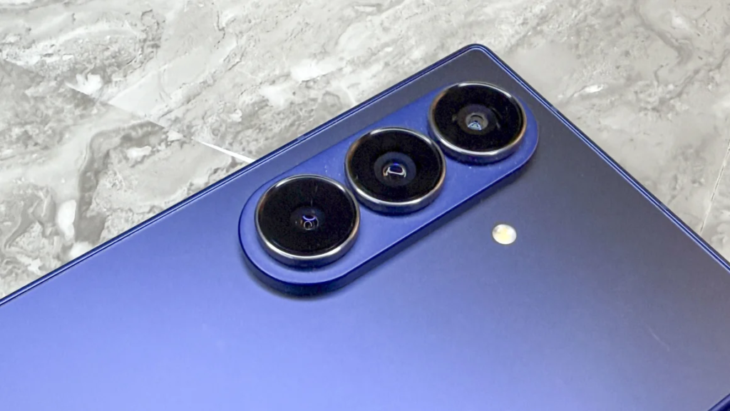 Cameras, battery life charging: Galaxy Z TriFold vs Galaxy Z Fold 7