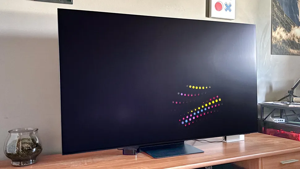 Bright rooms and glare: LG C6 OLED vs Samsung S90H OLED