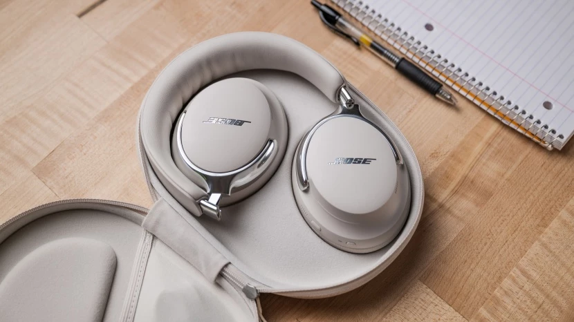 Apple AirPods Max 2 vs Bose QuietComfort Ultra (2nd Gen) Design, Comfort & Build Quality
