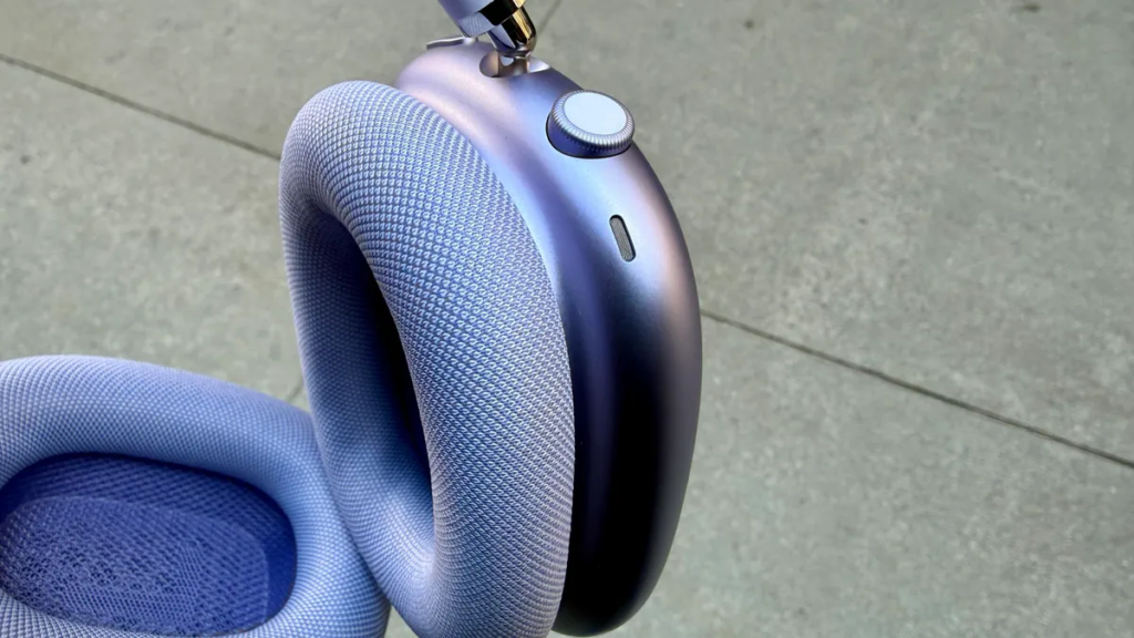 Apple AirPods Max 2 vs Bose QuietComfort Ultra (2nd Gen) Noise Canceling & Transparency