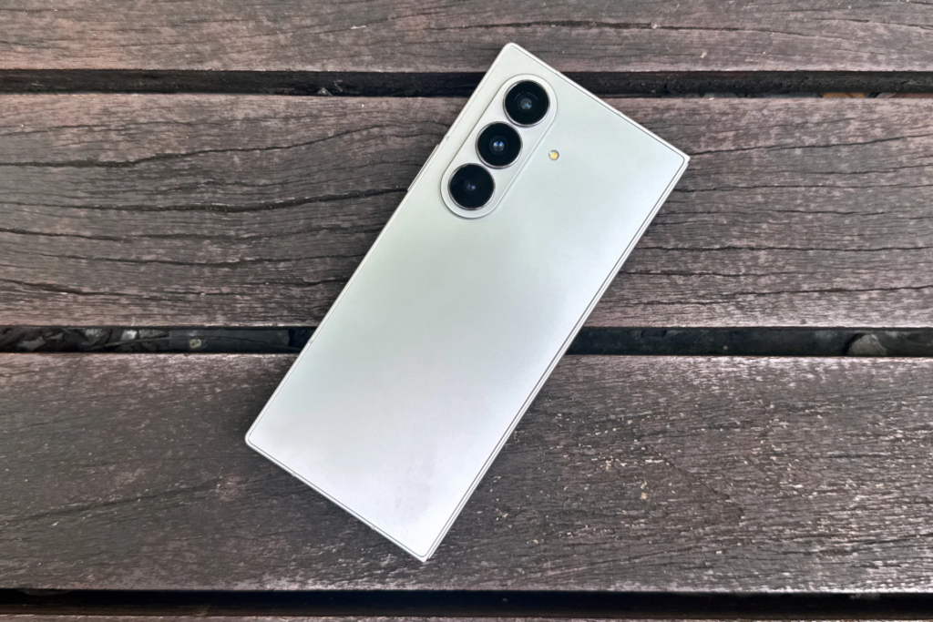 Samsung Galaxy Z Fold 7 Design & Build Quality