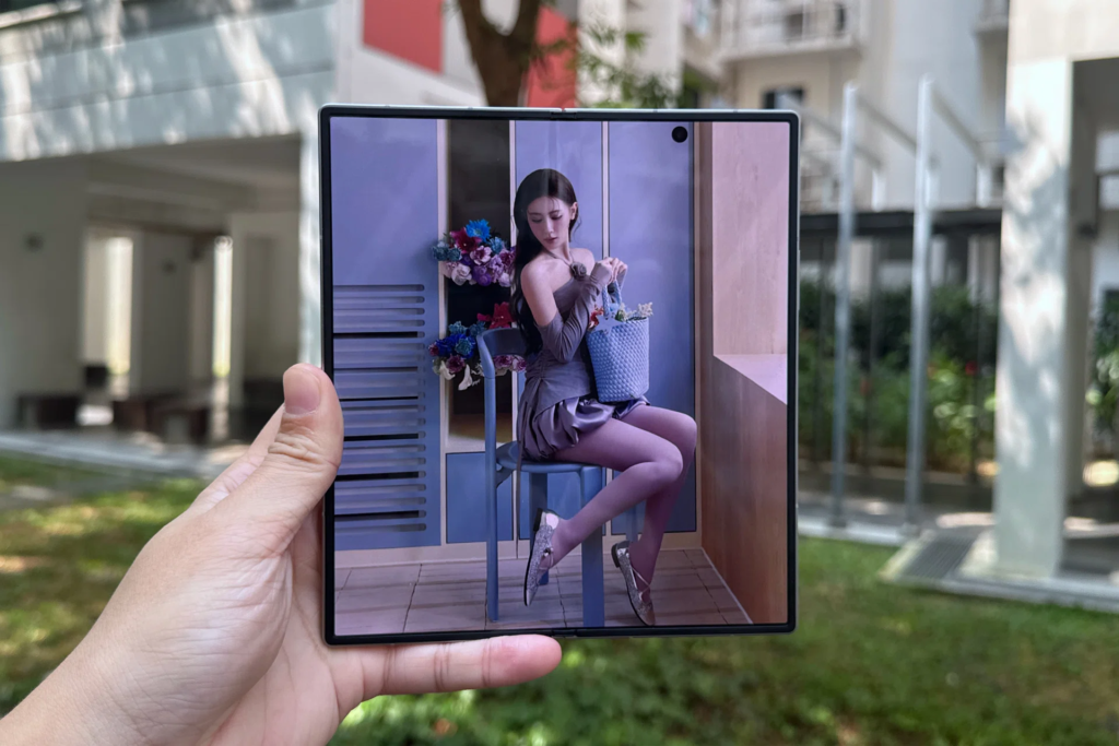 Samsung Galaxy Z Fold 7 Display Quality