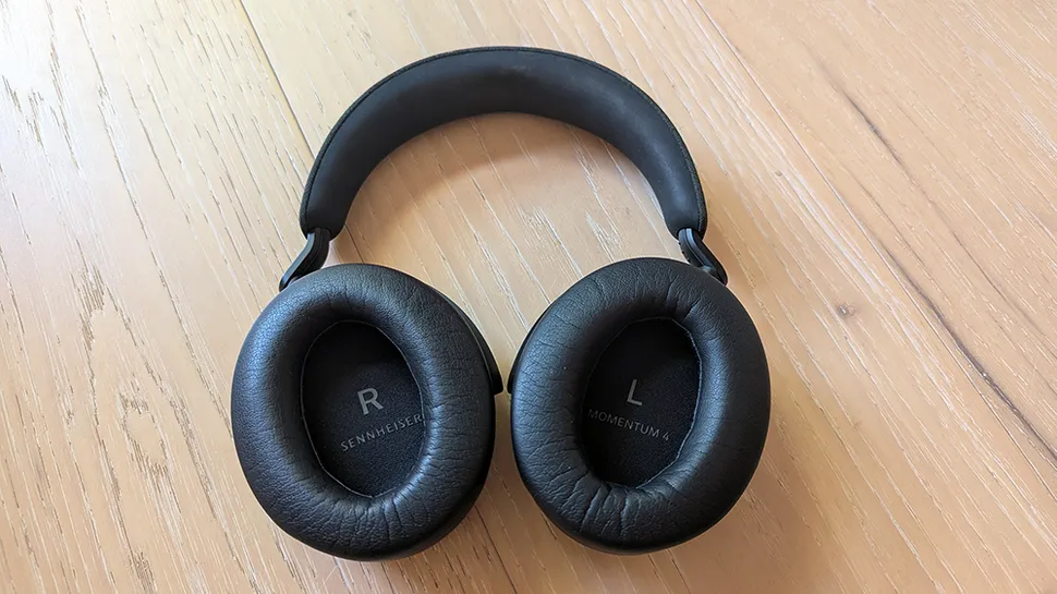 Sennheiser Momentum 4 Wireless  Design, Comfort & Build Quality