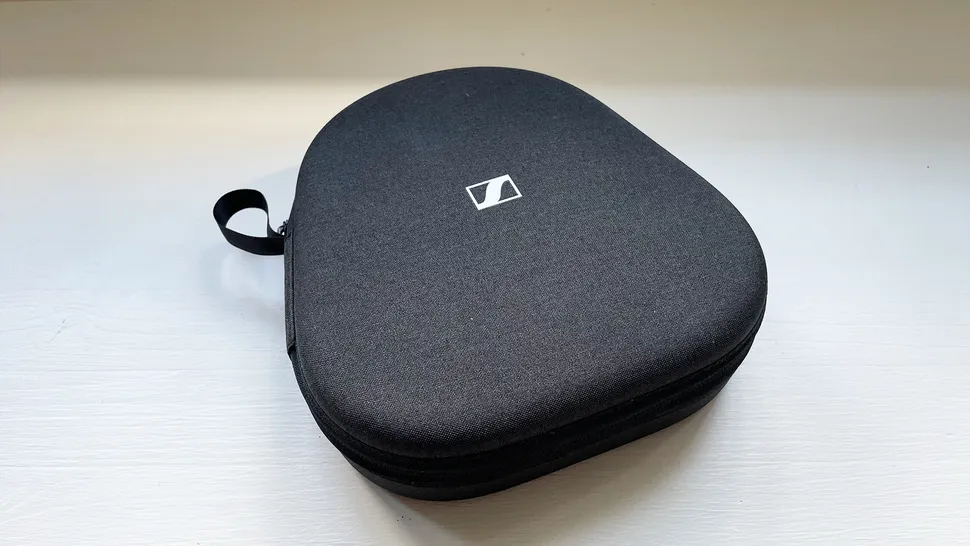 Sennheiser Momentum 4 Wireless Battery Life & Charging