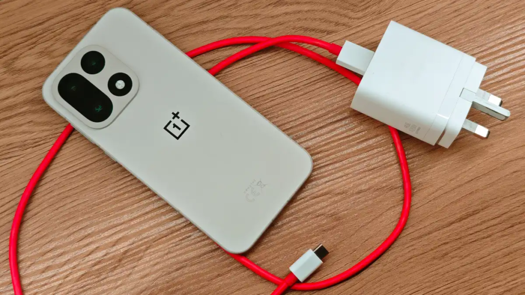 OnePlus 15 vs OnePlus 13 Battery Life & Charging